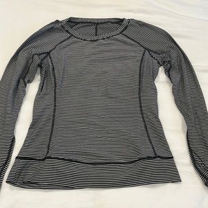 Lululemon long sleeve running top